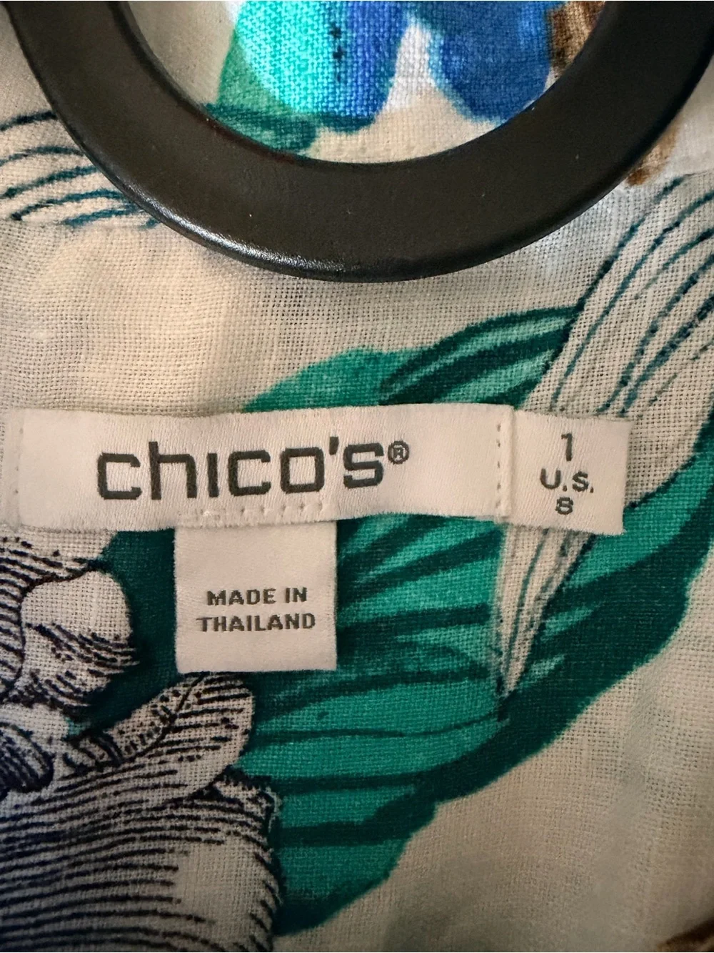 Chicos No Iron floral Linen Button Down Shirttail hem top blouse, size 1, M